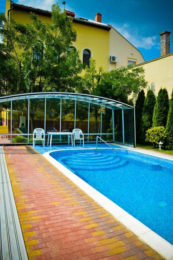 סגד Bl Luxus Apartman מראה חיצוני תמונה